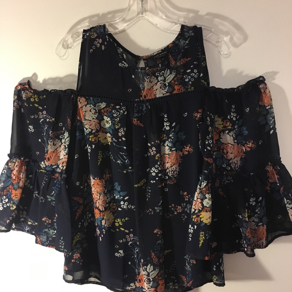 Flowy off the shoulder shirt